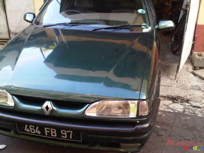 1997' Renault 19 photo #1