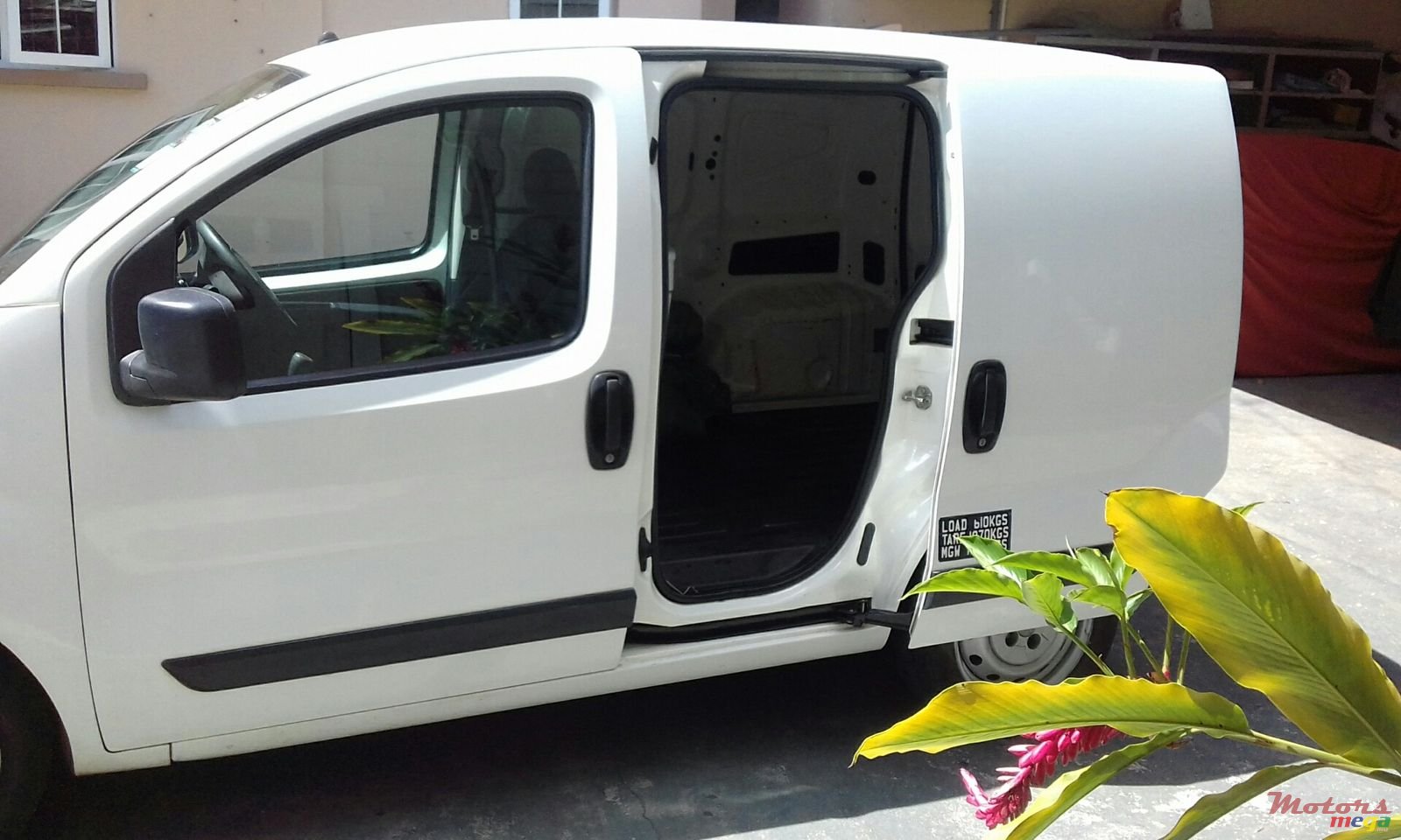 2013' Citroen Nemo photo #2