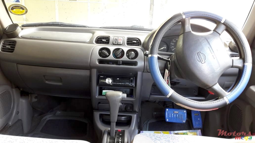 1997' Nissan March photo #3