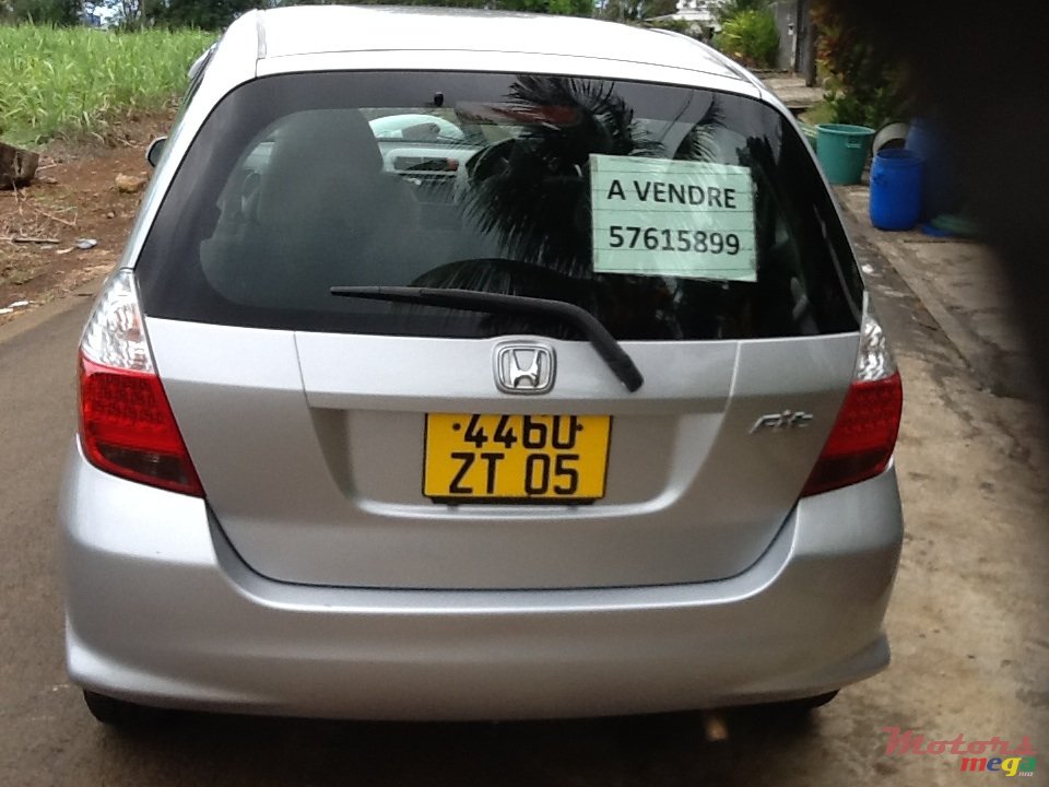 2005' Honda Fit photo #5