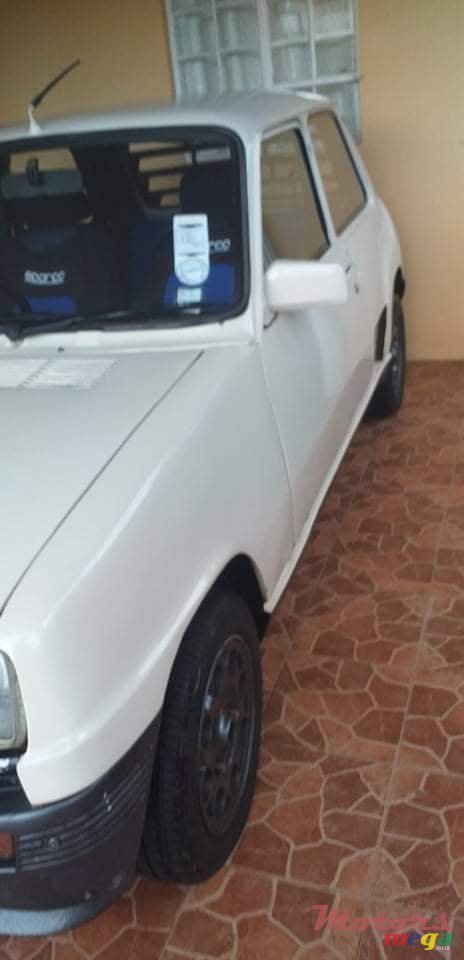 1975' Renault 5 photo #4