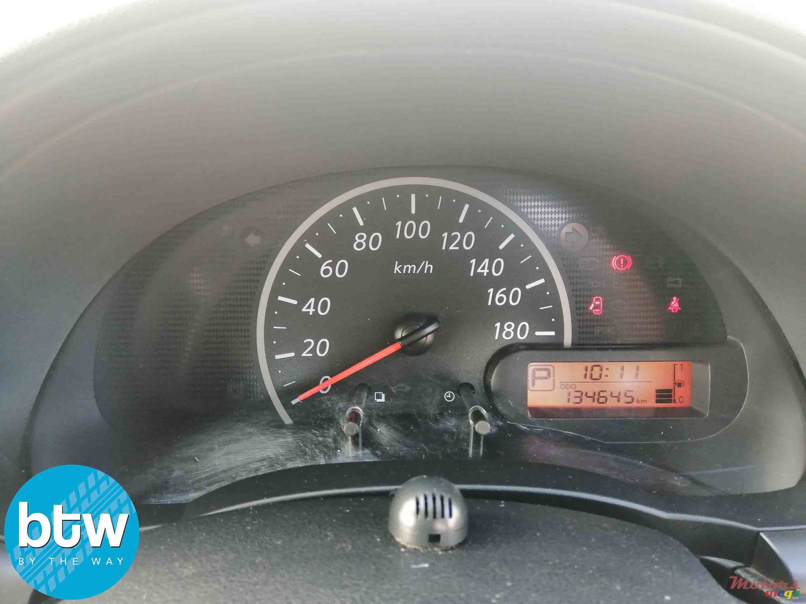 2015' Nissan March photo #7