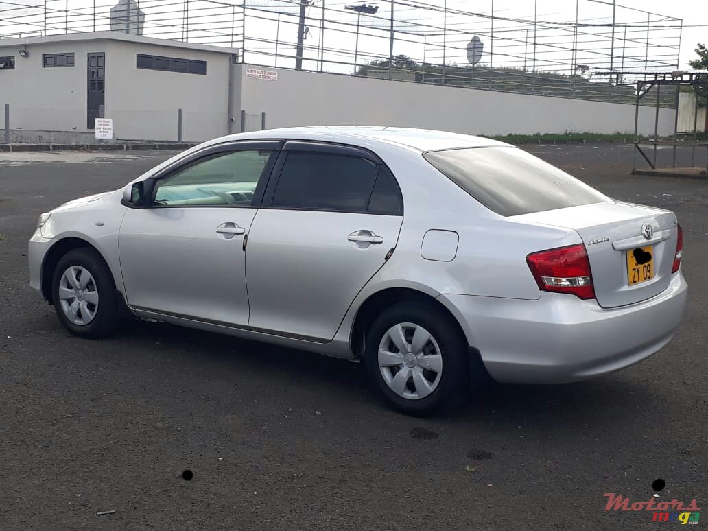 2009' Toyota Axio Private photo #2