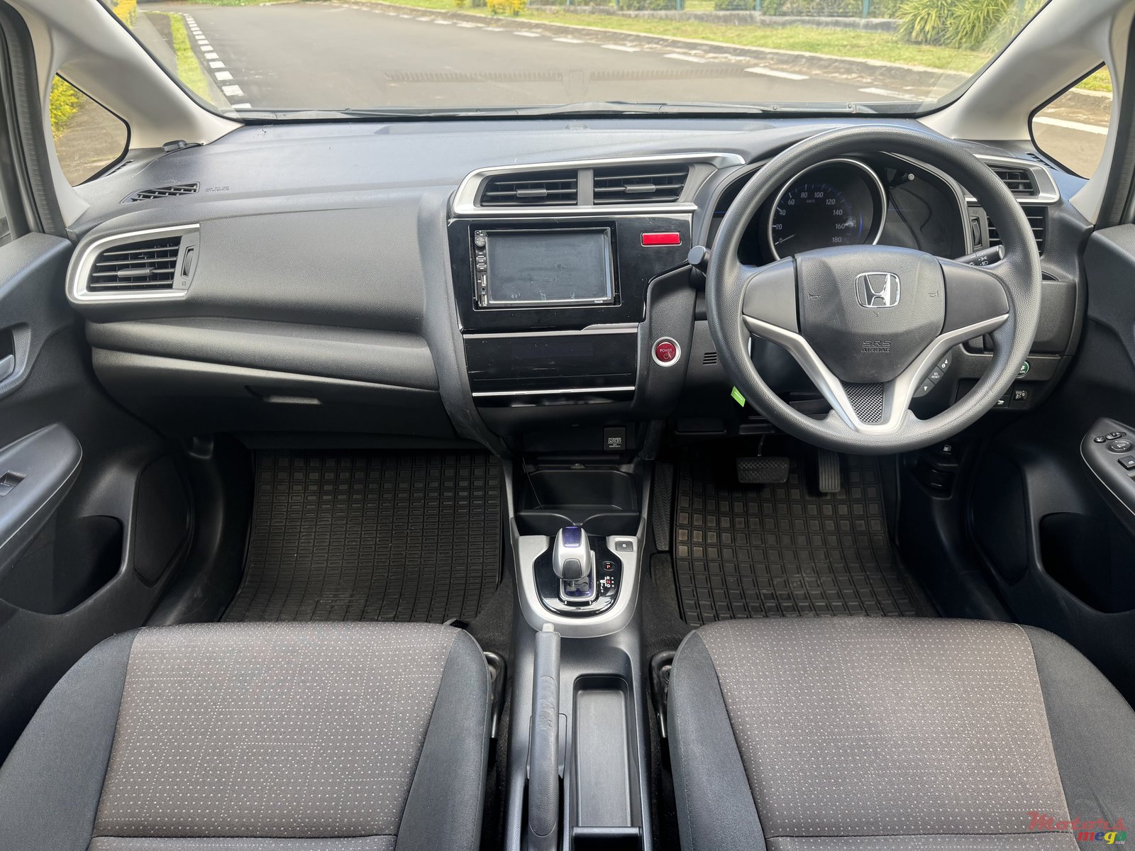 2016' Honda Fit hybrid photo #6