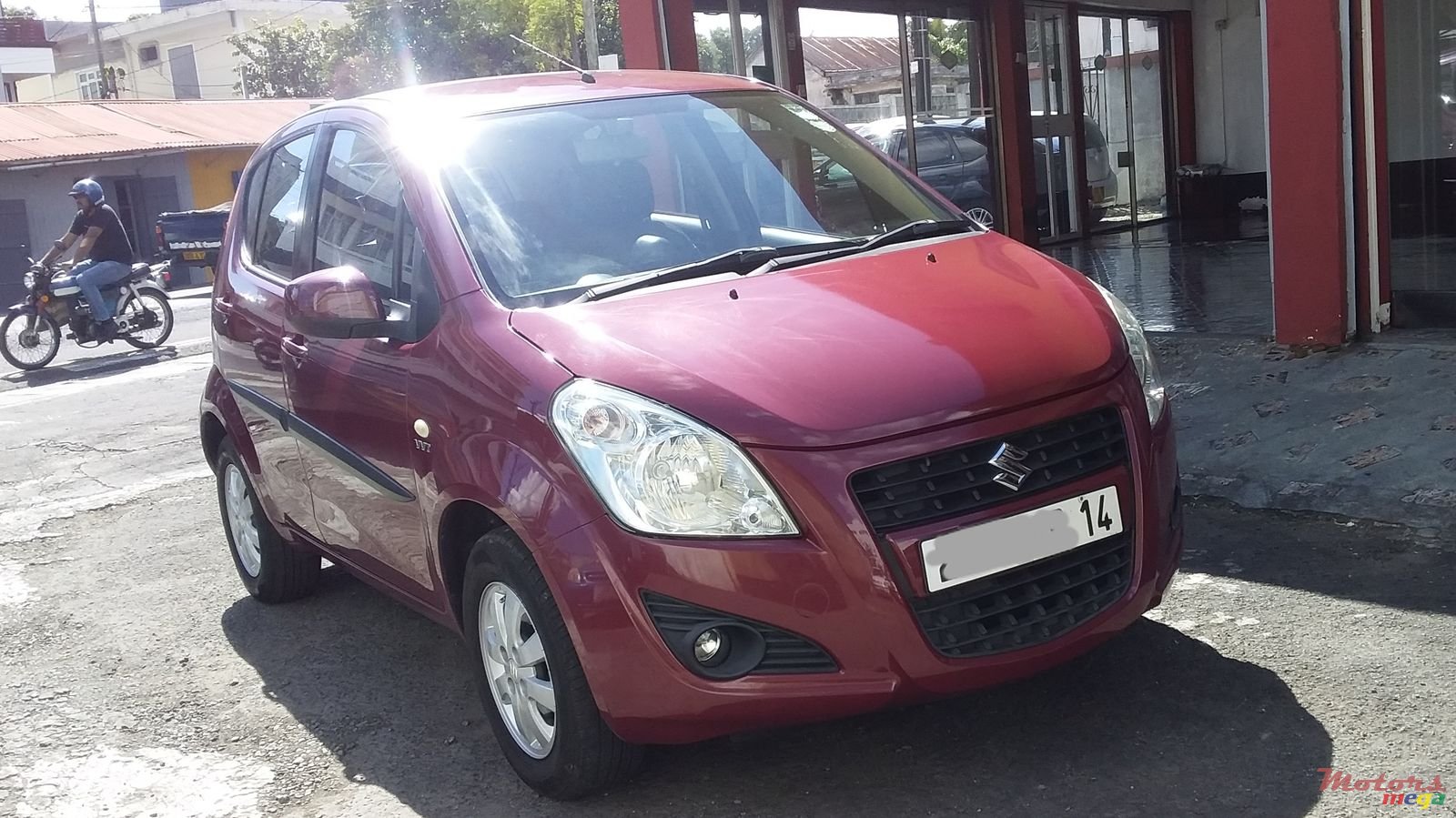 2014' Suzuki Splash photo #2