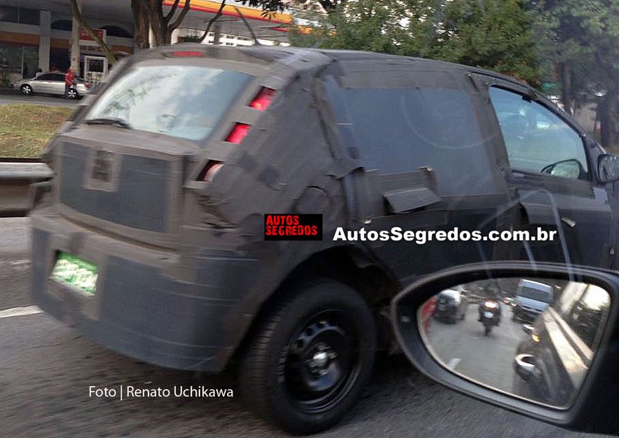 Fiat X6H hatchback spy shot