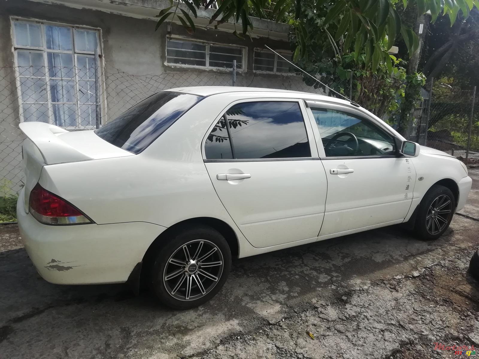 2009' Mitsubishi Lancer no photo #1