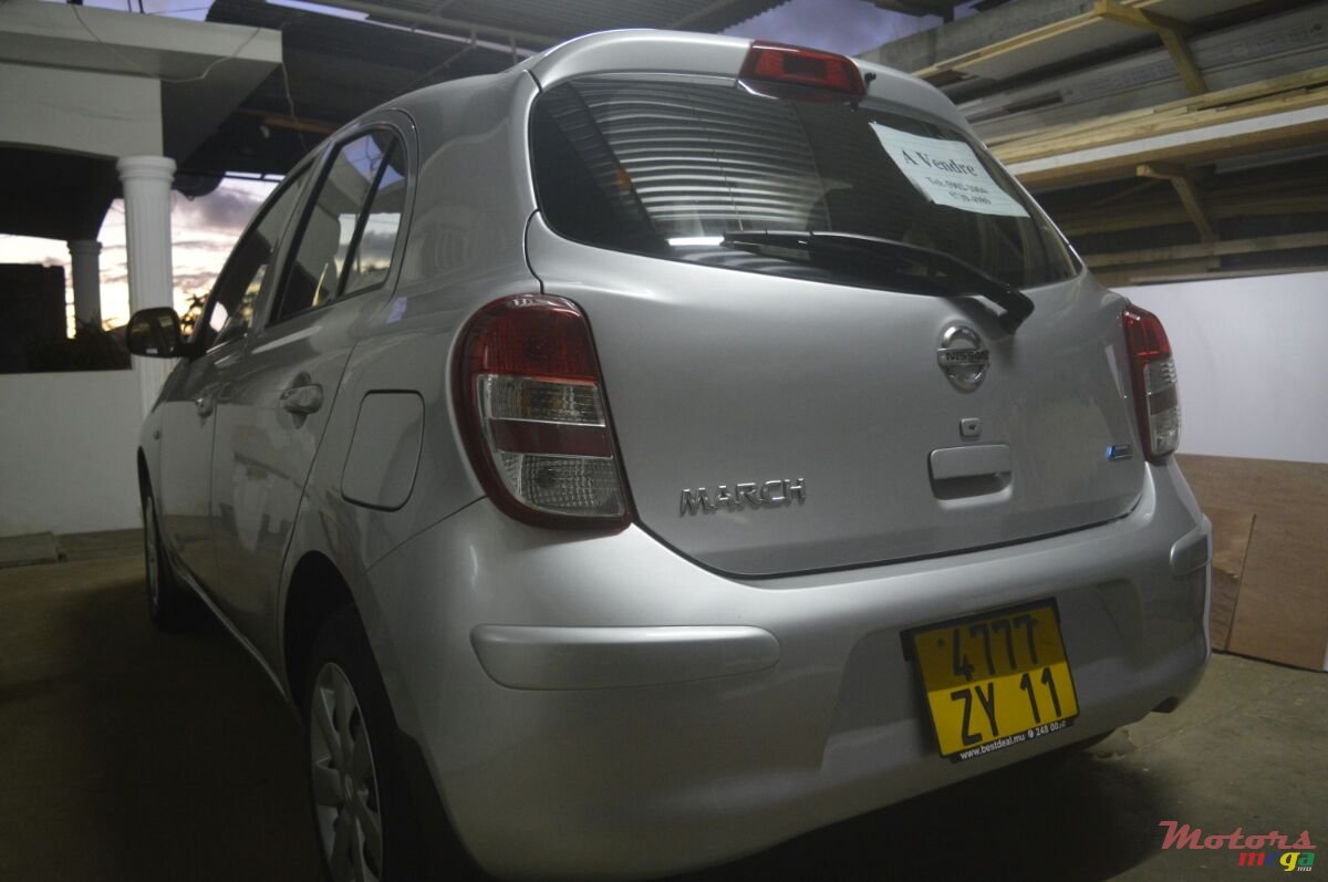 2011' Nissan March photo #2