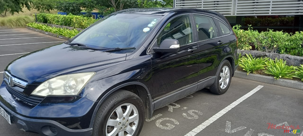 2007' Honda CR-V photo #1