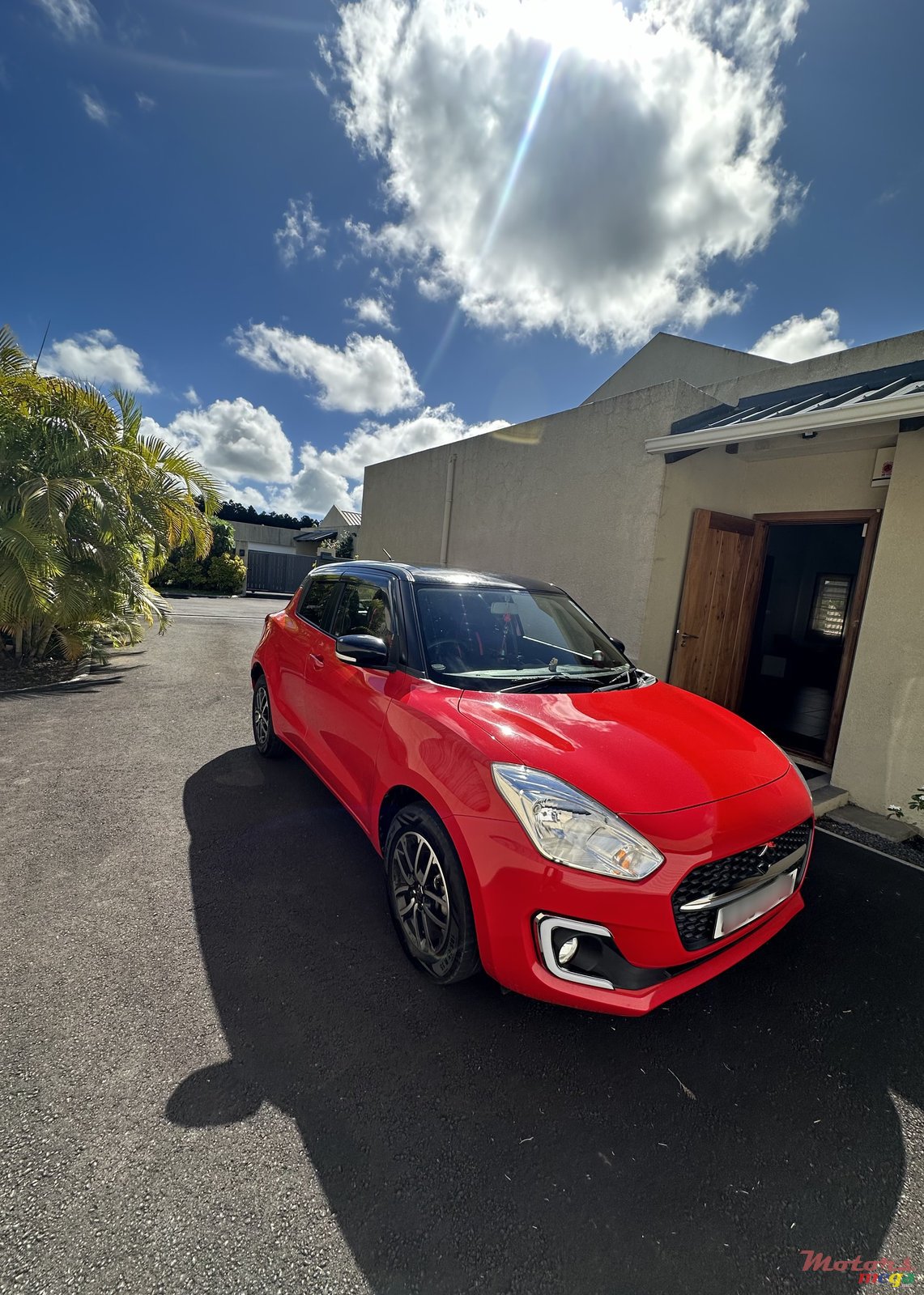 2021' Suzuki Swift photo #1