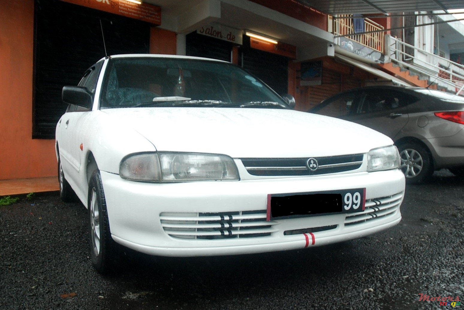 1999' Mitsubishi Lancer photo #2
