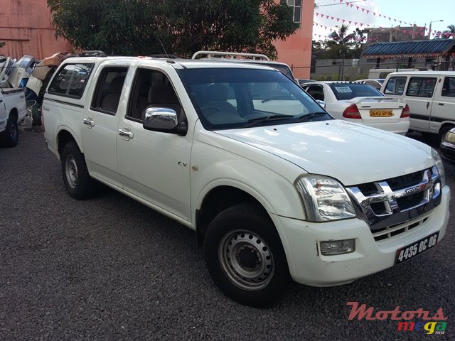 2006' Isuzu D- MAX photo #1