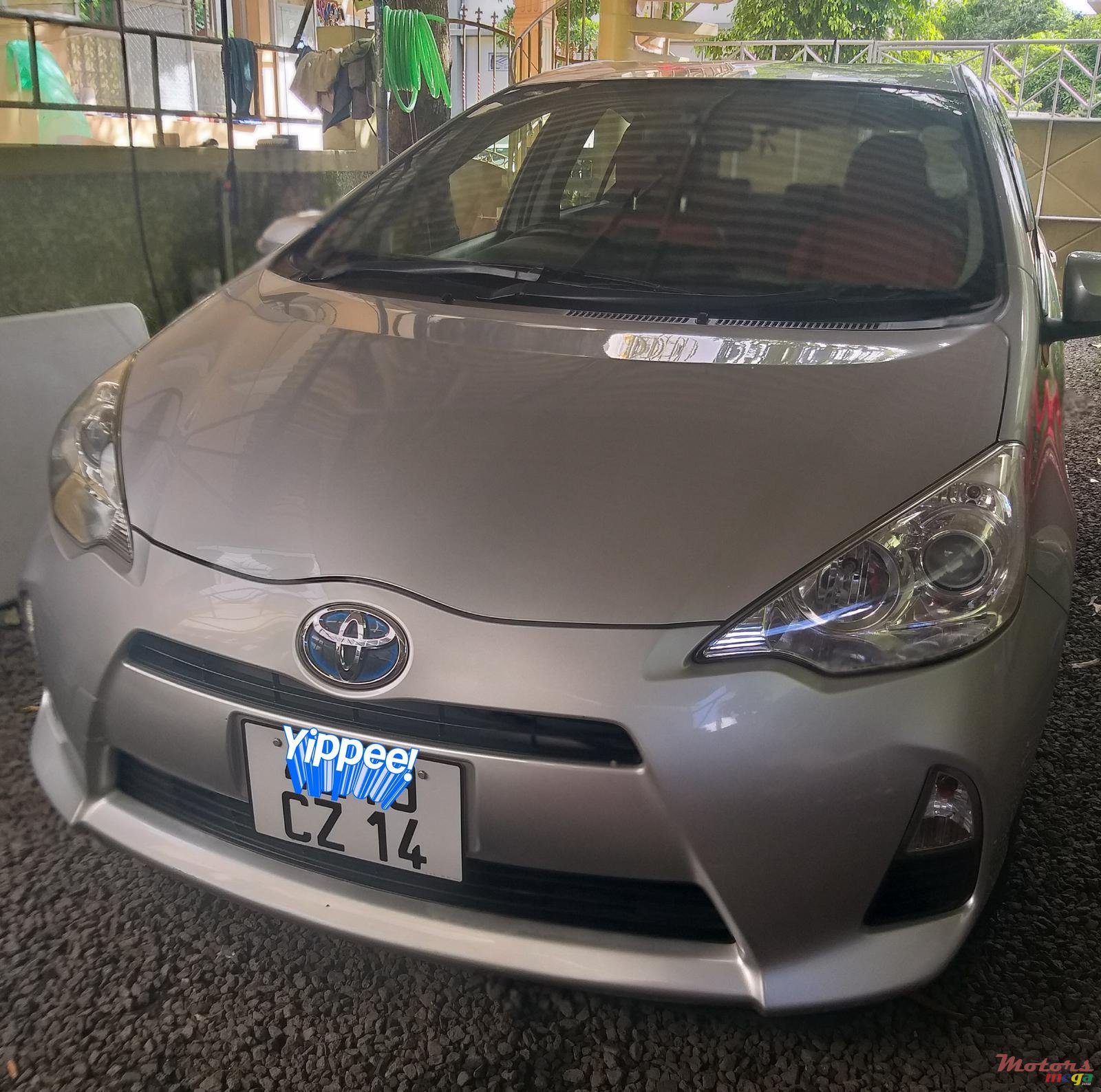 2014' Toyota Aqua photo #2