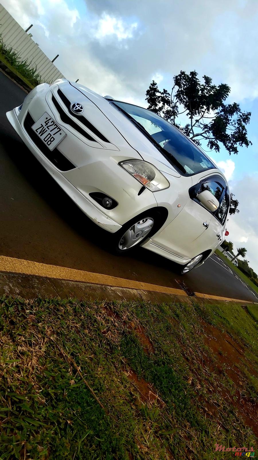 2008' Toyota photo #2