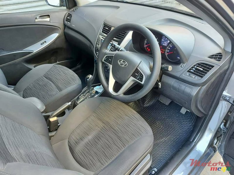 2015' Hyundai Accent Facelift photo #3