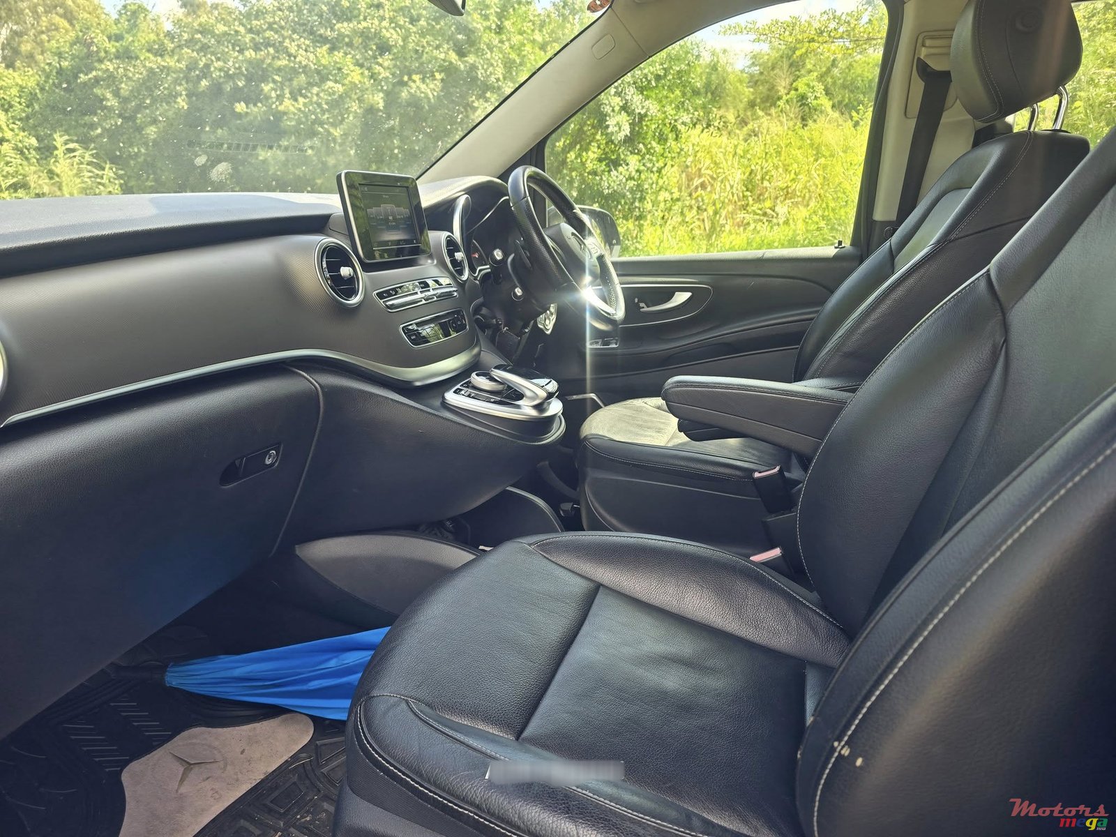 2017' Mercedes-Benz V 220 photo #7