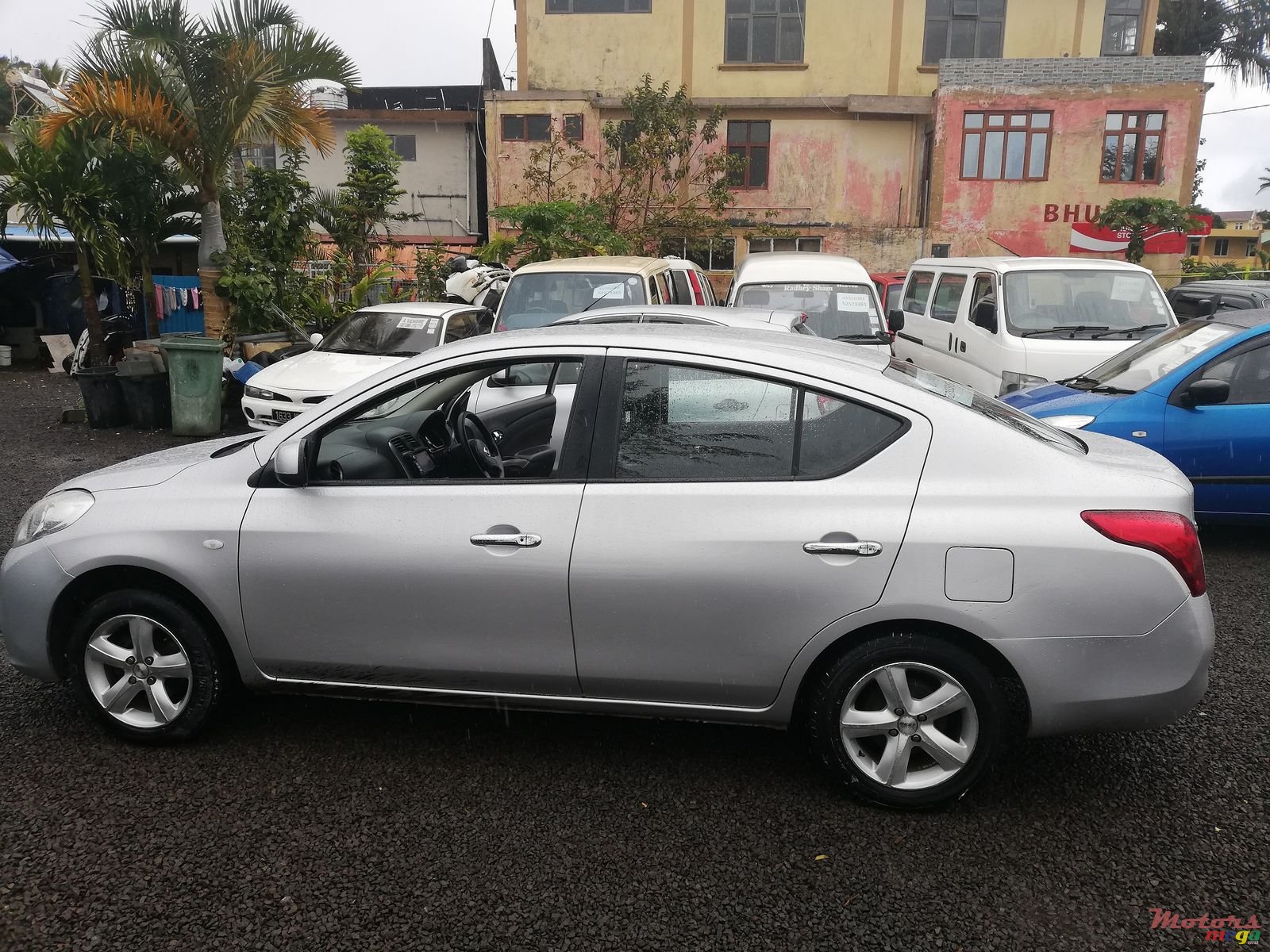 2013' Nissan photo #4