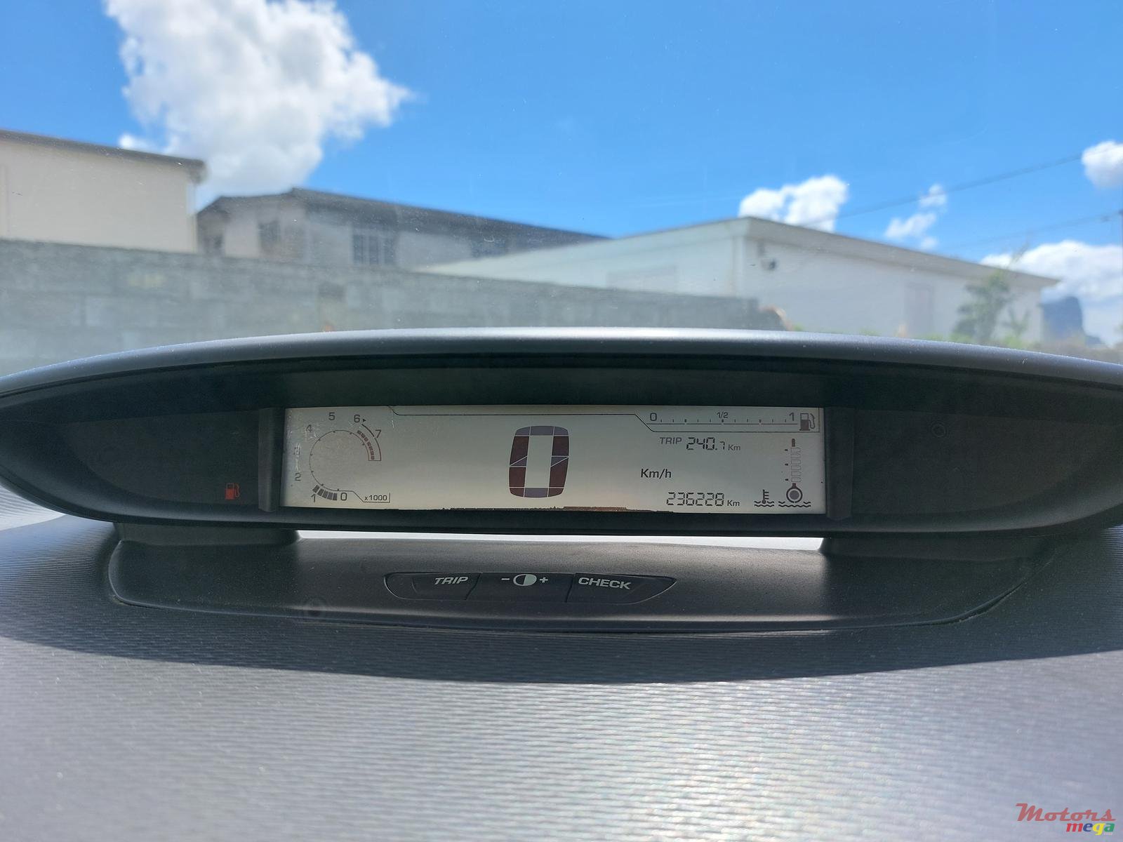 2009' Citroen C4 photo #4