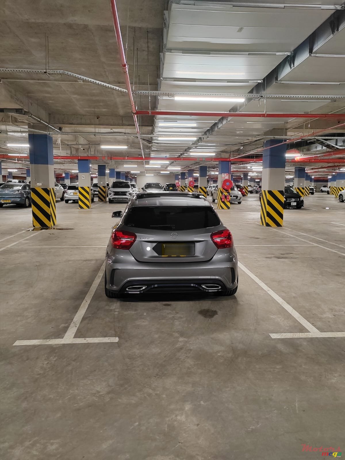 2017' Mercedes-Benz 180 A photo #2