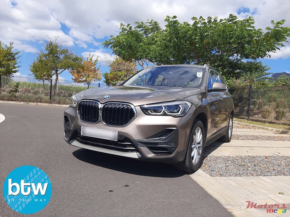 2020' BMW X1 sDrive 18i photo #2