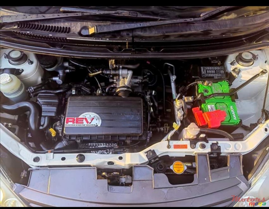 2012' Perodua Viva Elite photo #5