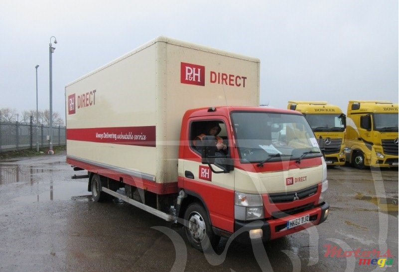 2012' Mitsubishi photo #1