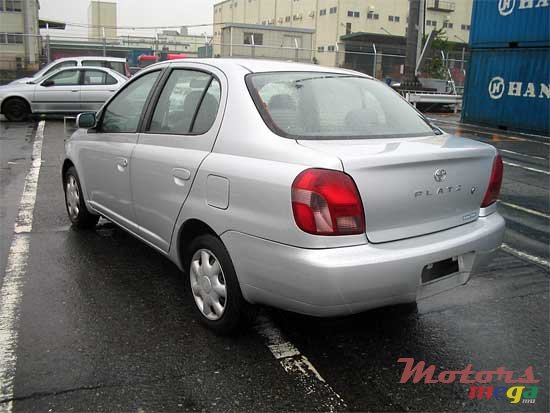 2000' Toyota photo #2