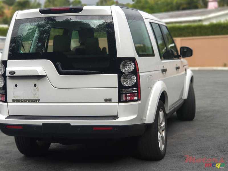 2014' Land Rover Discovery 4 photo #5