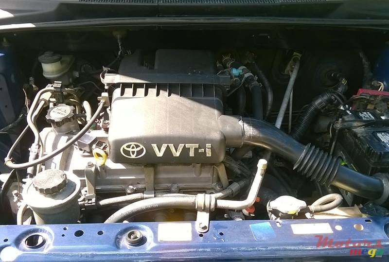 1999' Toyota Vitz G photo #6