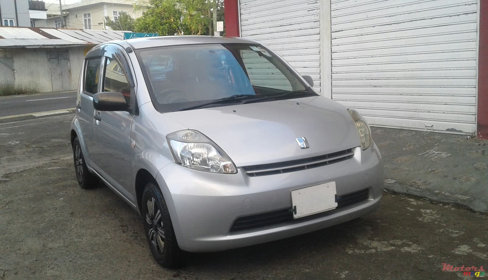 2006' Toyota Passo photo #1