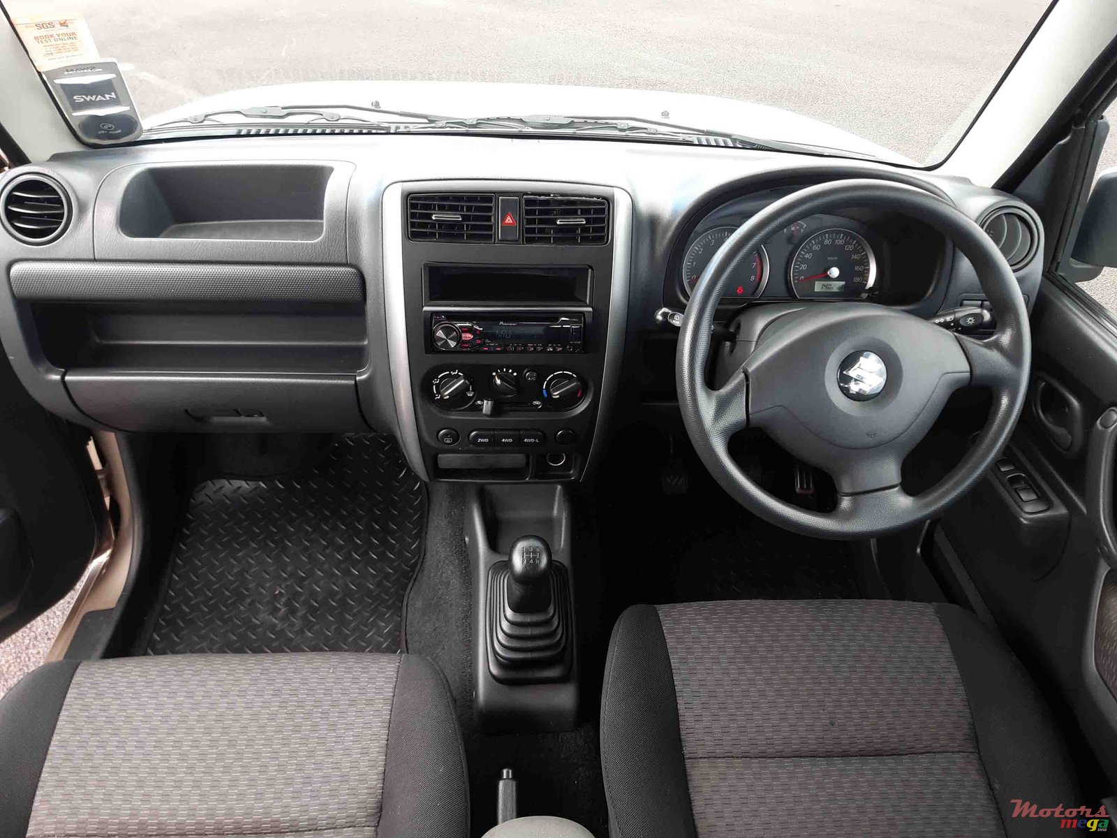 2007' Suzuki Jimny photo #6