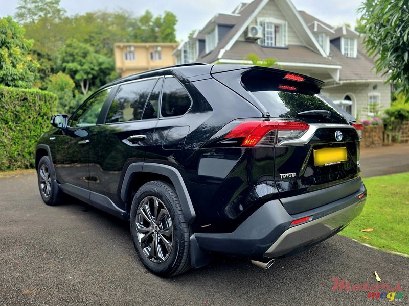 Rose Rav 4 2024' Toyota RAV4 for sale. Rose Hill - Quatres Bornes, Mauritius