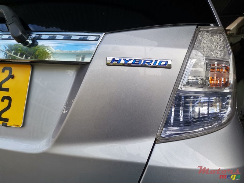 2012' Honda FIT Hybrid photo #7