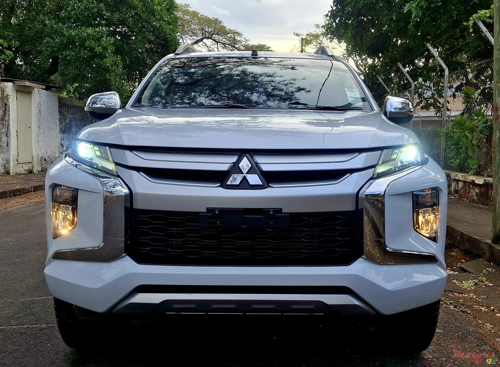 2021' Mitsubishi Triton photo #4
