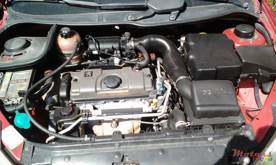 2002' Peugeot 206 photo #7