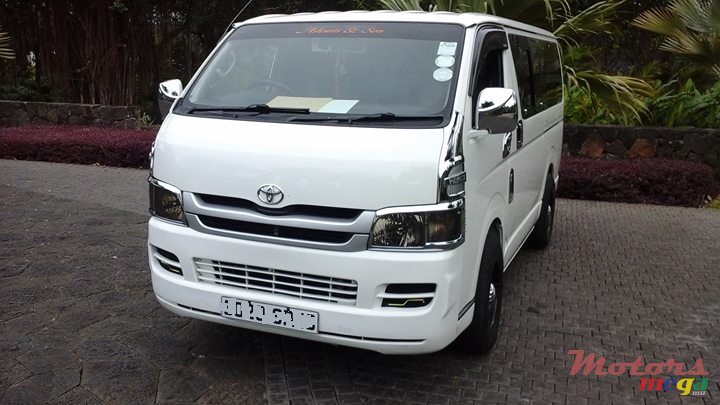 2010' Toyota HiAce photo #1