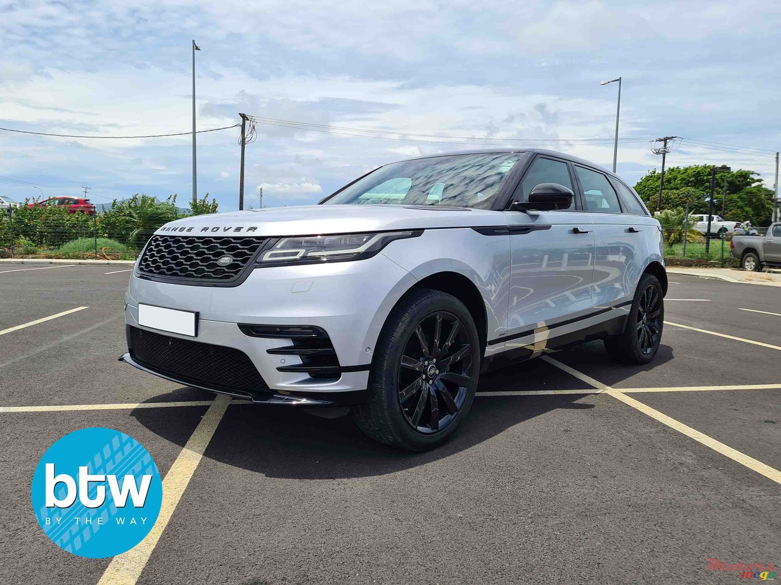 2018' Land Rover Range Rover photo #2