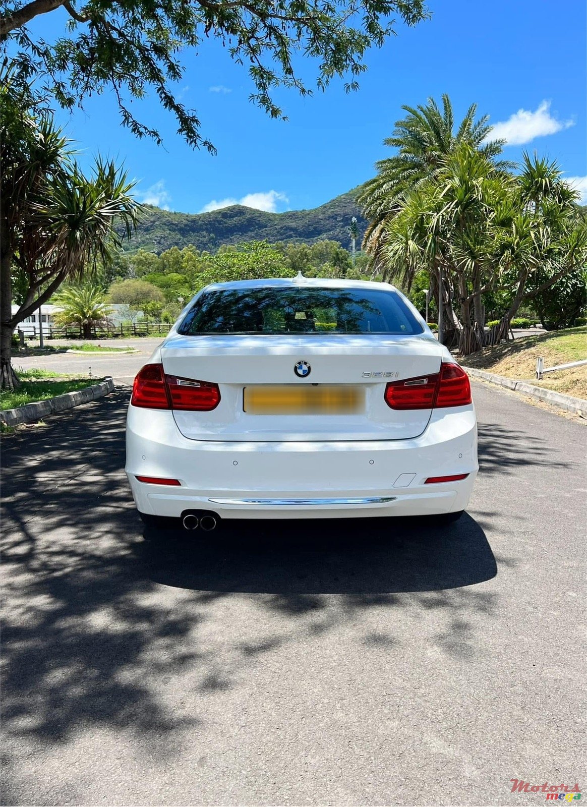 2012' BMW 328 photo #4