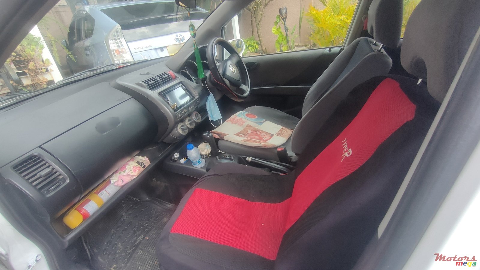 2004' Honda Fit photo #4