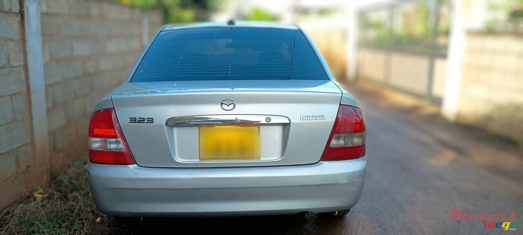 2000' Mazda 323 photo #3