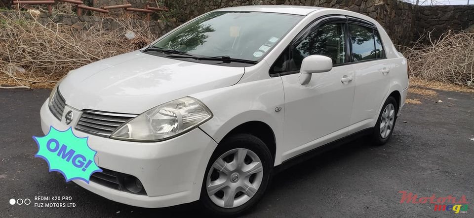 2007' Nissan Tiida photo #1