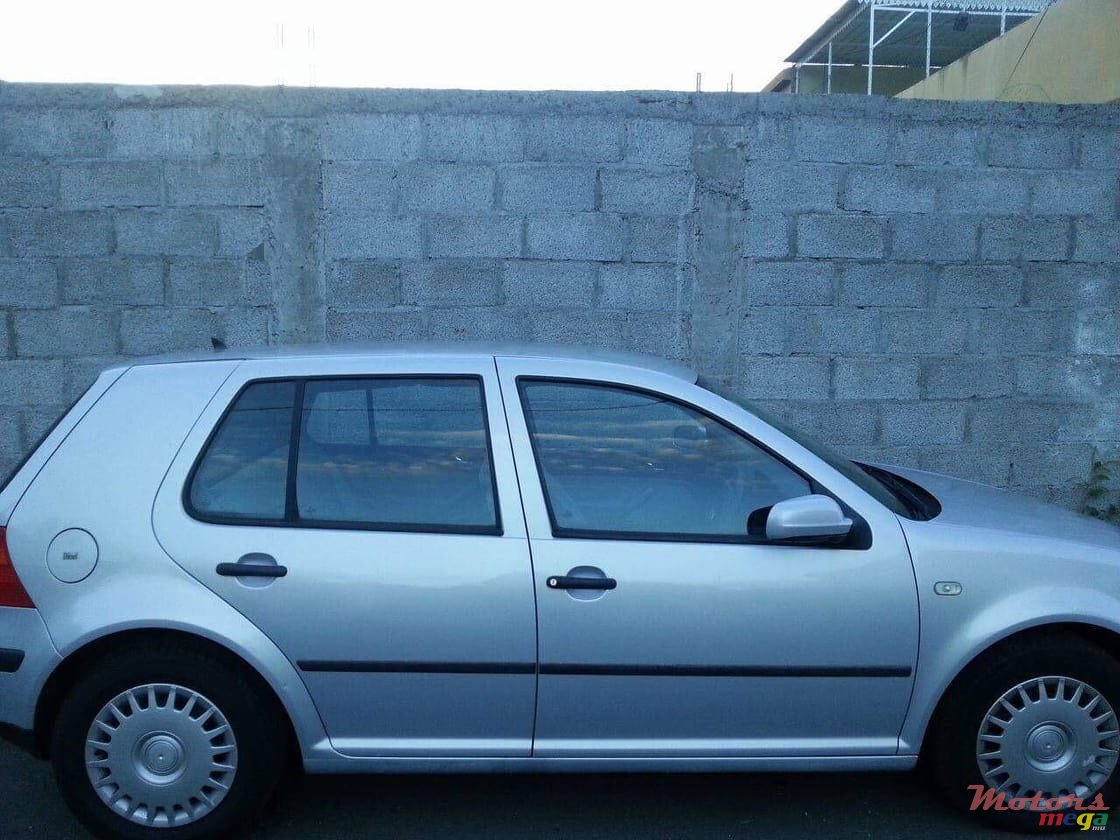 1999' Volkswagen Golf IV photo #1