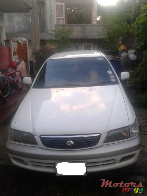 1999' Toyota Premio photo #1