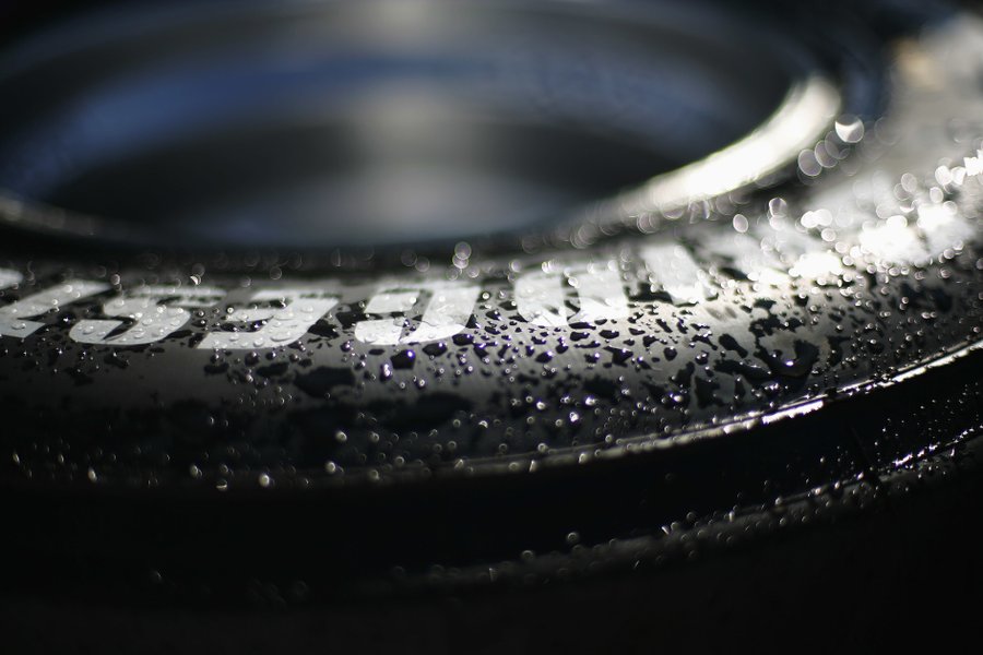 Bridgestone and Microsoft unveil new tyre damage detector