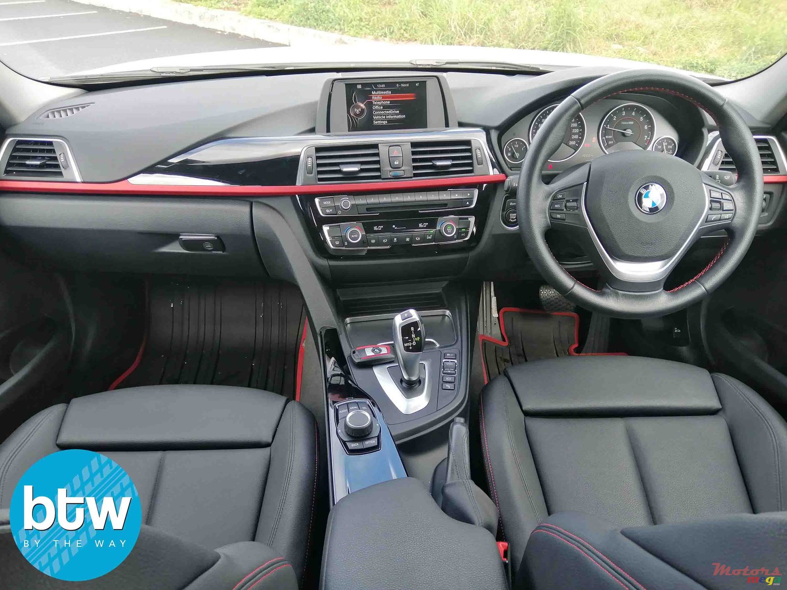 2016' BMW 318 photo #6