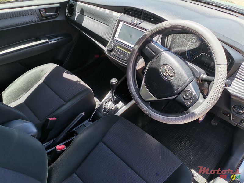 2013' Toyota Fielder photo #3