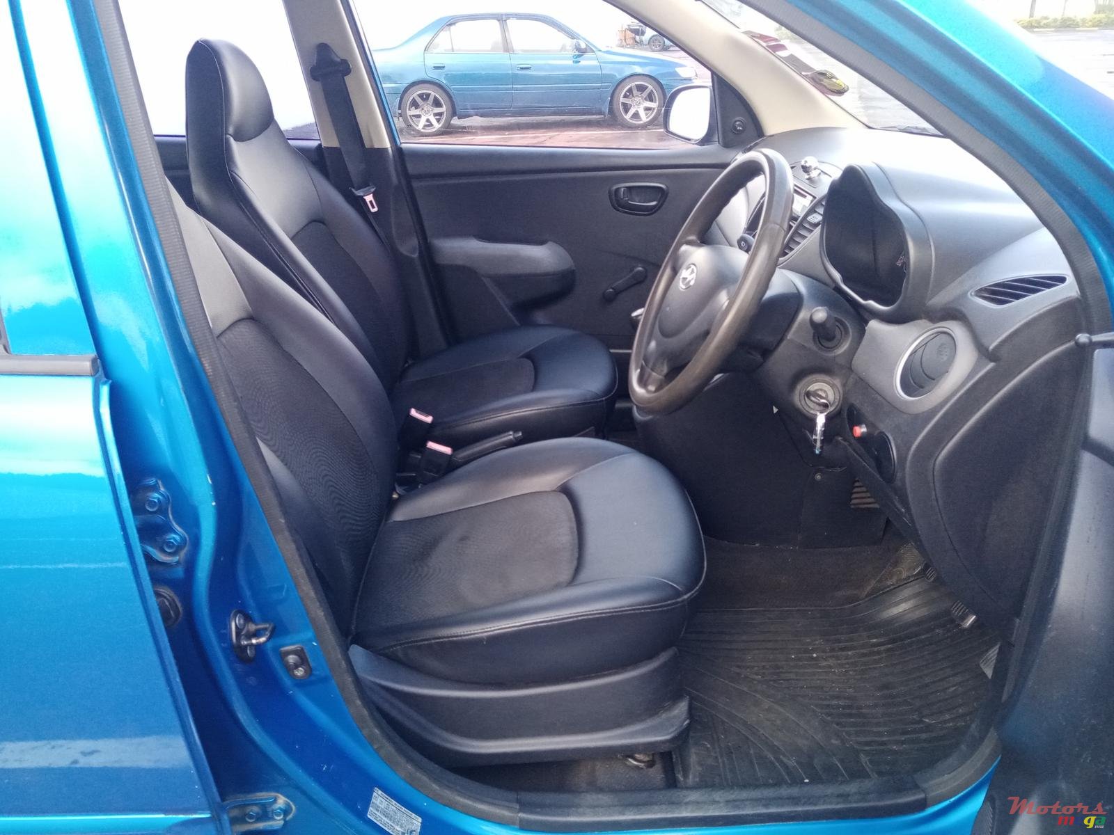 2011' Hyundai i10 photo #7