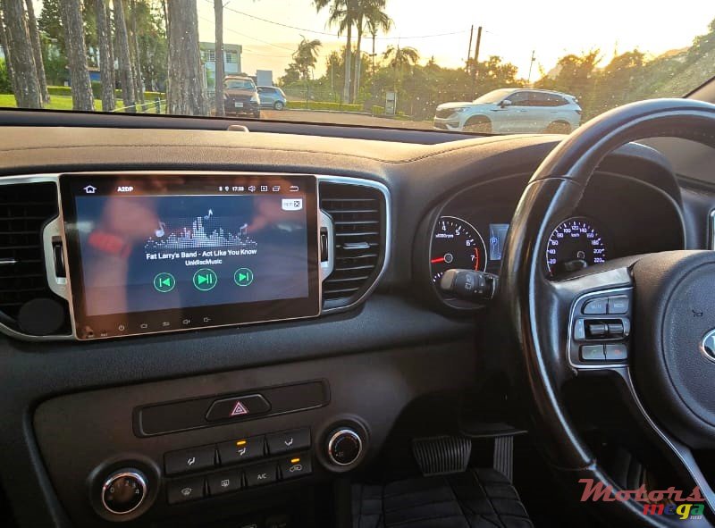 2017' Kia Sportage photo #7