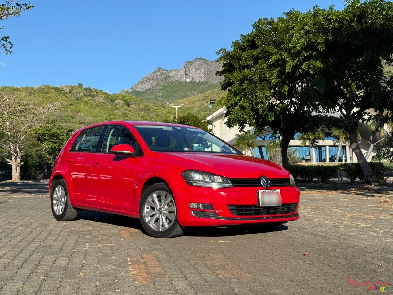 2014' Volkswagen Golf Mk7 photo #3