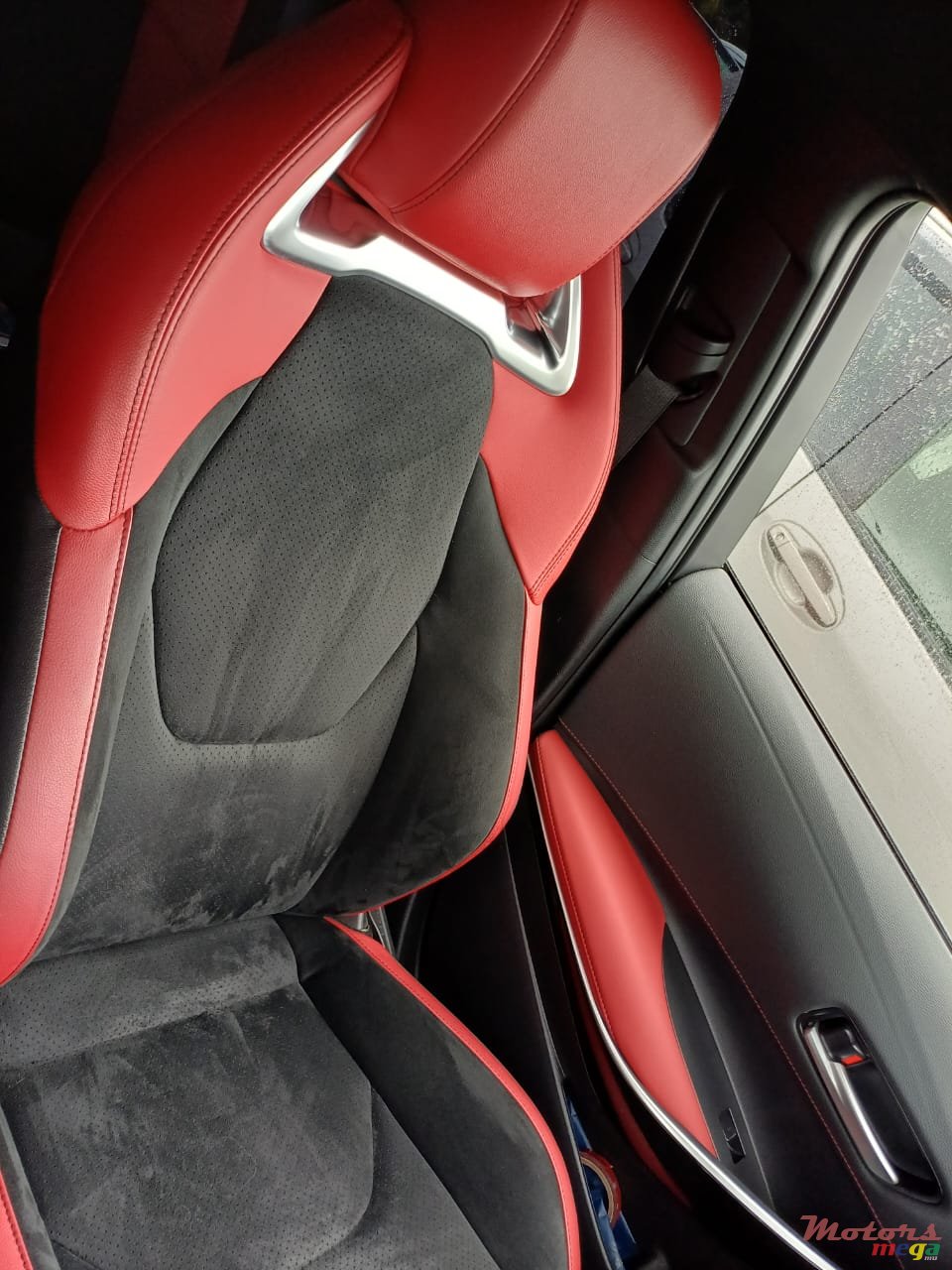 2022' Toyota Corolla photo #1